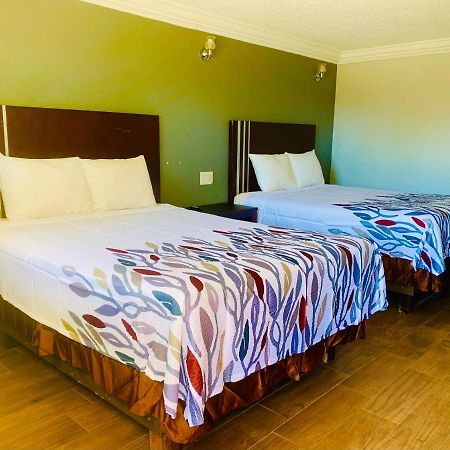Budget Inn And Suites Crowley Екстериор снимка