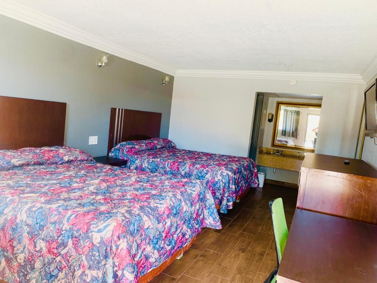 Budget Inn And Suites Crowley Екстериор снимка